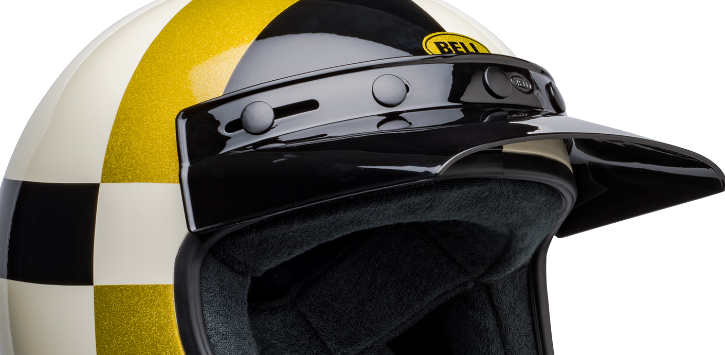 découvrez l'histoire fascinante et les modèles emblématiques des casques moto vintage utilisés par la police, alliant style rétro et sécurité.