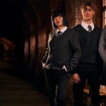 découvrez les collections harry potter incontournables : objets, accessoires et souvenirs magiques pour tous les fans de l'univers de poudlard.