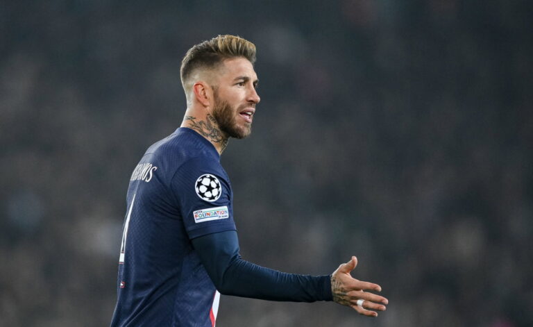 découvrez le grand retour officiel de bioshock, la saga emblématique qui a révolutionné le monde du jeu vidéo. plongez dans une aventure immersive et captivante dès maintenant !