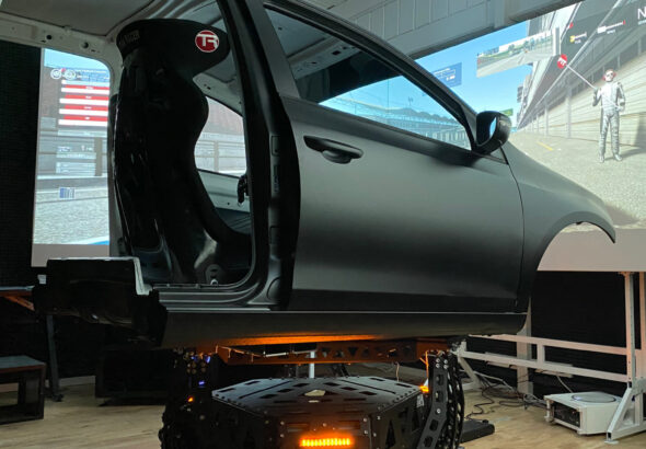 découvrez comment choisir l'équipement idéal pour votre simulateur e motion racing et profitez d'une expérience de course immersive et réaliste.