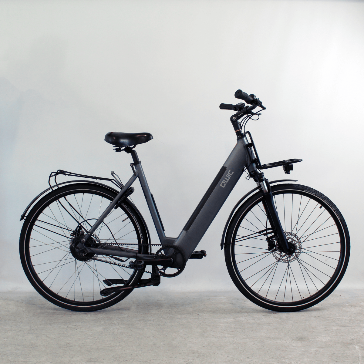 découvrez comment choisir le meilleur vélo de route électrique en 2026 grâce à notre guide complet, conseils d'experts et critères essentiels pour une décision éclairée.