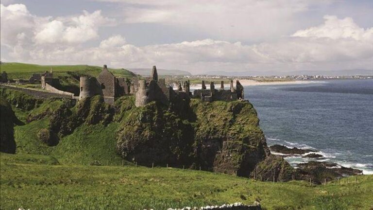 découvrez les dernières nouvelles et l'espoir renouvelé autour de la série dérivée de game of thrones, qui promet de prolonger l'univers épique et captivant de la saga originale.