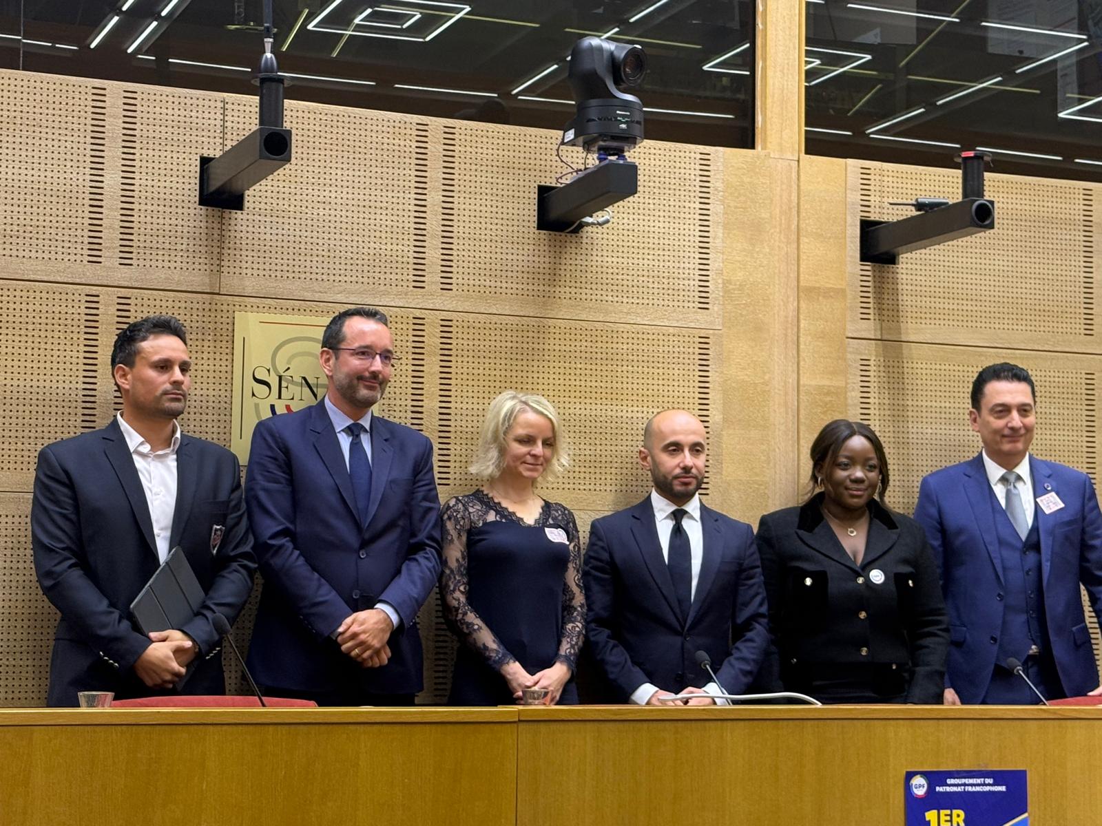 découvrez comment l'intelligence artificielle influence notre intelligence et ses impacts potentiels sur nos capacités cognitives.