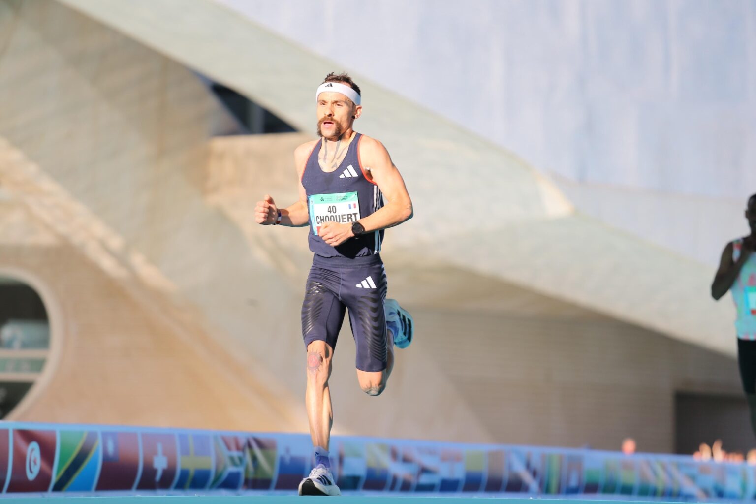 découvrez le test d'endurance vameval, une méthode efficace pour mesurer votre capacité aérobie maximale et suivre vos progrès en course à pied.