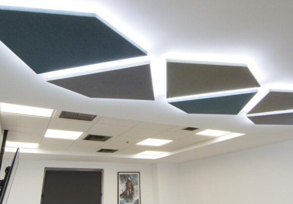 panneaux acoustiques led innovants alliant isolation sonore et éclairage d'ambiance pour un espace harmonieux et moderne.