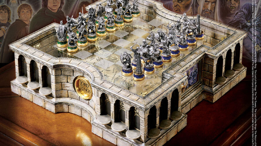 découvrez l'échiquier officiel du seigneur des anneaux, alliant stratégie et univers fantastique pour des parties épiques et immersives.