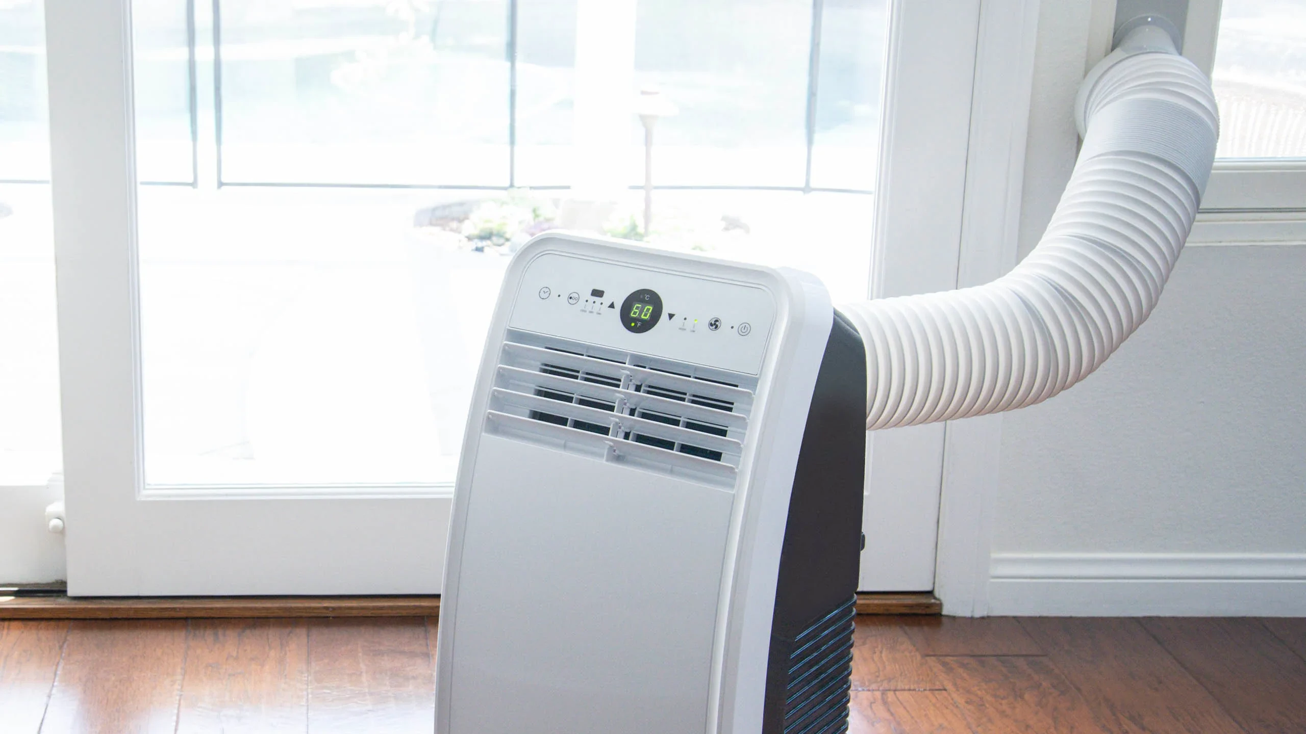 découvrez notre climatiseur portable, idéal pour rafraîchir efficacement vos espaces. facile à déplacer et à installer, il offre un confort optimal toute l'année.