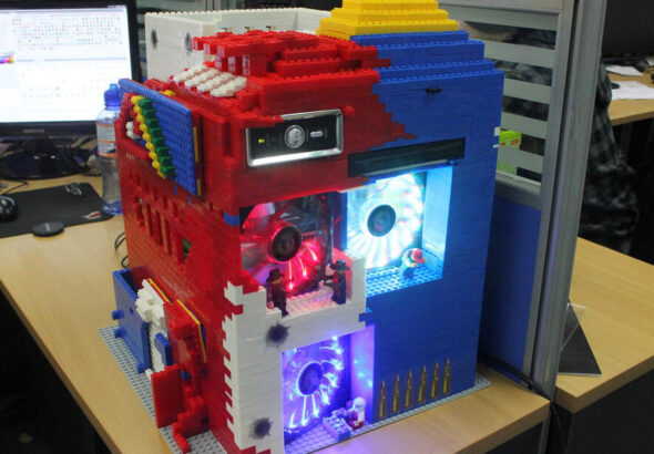 découvrez comment construire un ordinateur fonctionnel en utilisant des briques lego, alliant créativité et technologie pour un projet unique et éducatif.
