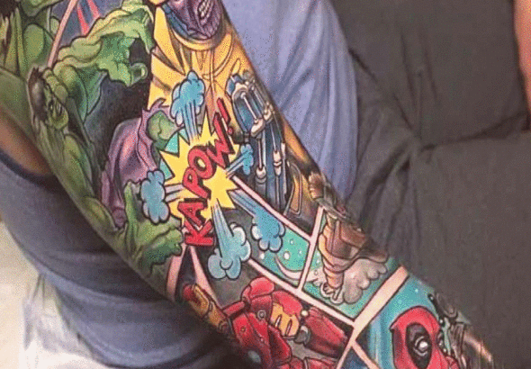 découvrez des idées de tatouages de personnages de bande dessinée uniques et créatives pour exprimer votre passion geek avec style.