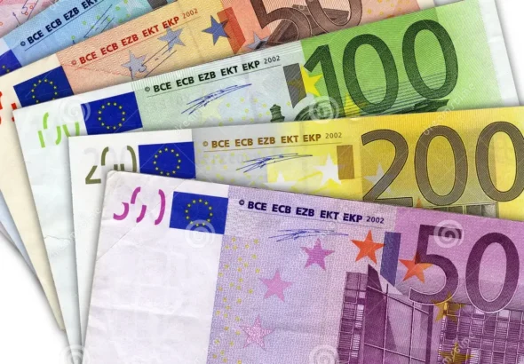 découvrez tout sur les billets en euros : histoire, design, sécurité et utilisation des coupures européennes.