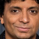 découvrez l'univers captivant de m. night shyamalan, réalisateur et scénariste célèbre pour ses films à suspense et ses twists inattendus.