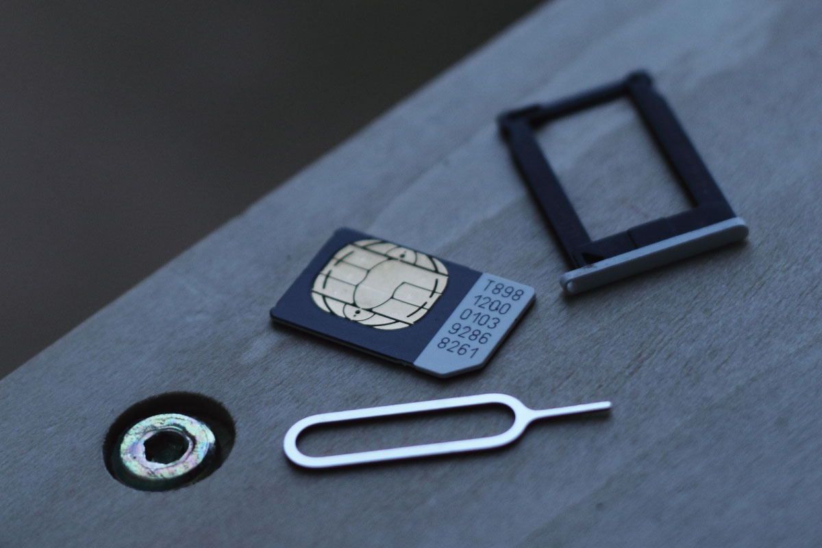 découvrez ce qu'est le sim swapping, une technique de fraude téléphonique, comment elle fonctionne et comment vous protéger contre ce type d'escroquerie.